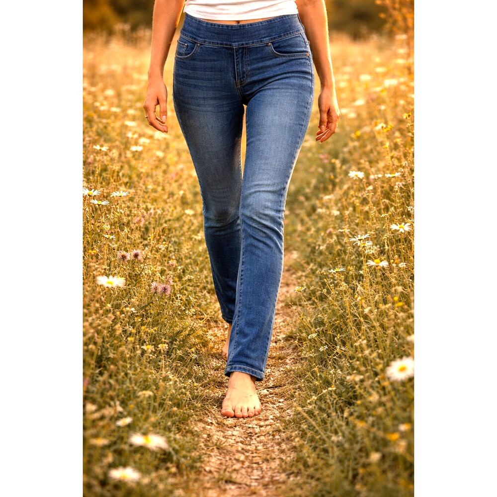 Free People Pull On Side Zipper Vintage Blue Coyote Wash Jeans 30